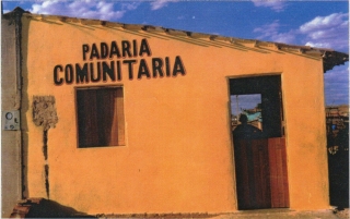 Occupazione di terre e costruzione di case